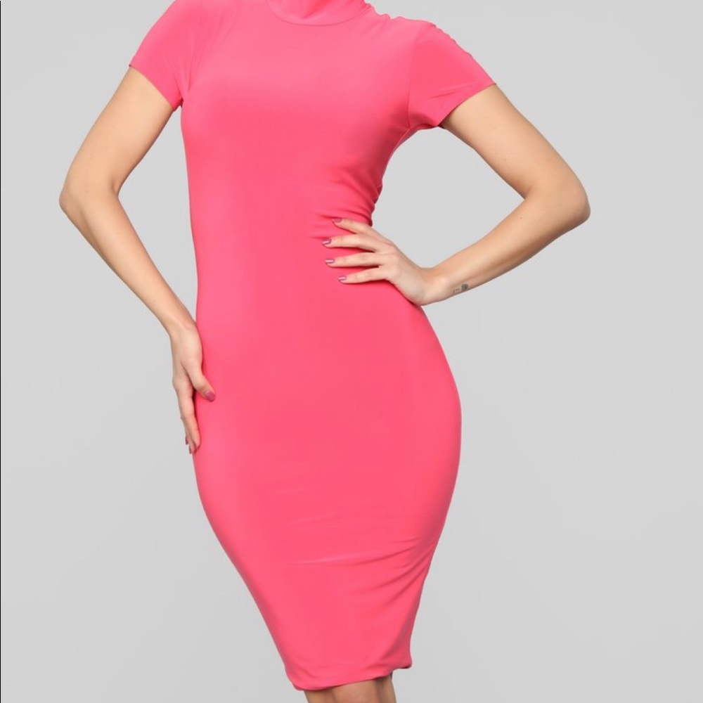 Fashion nova coral dress-New never worn Size L